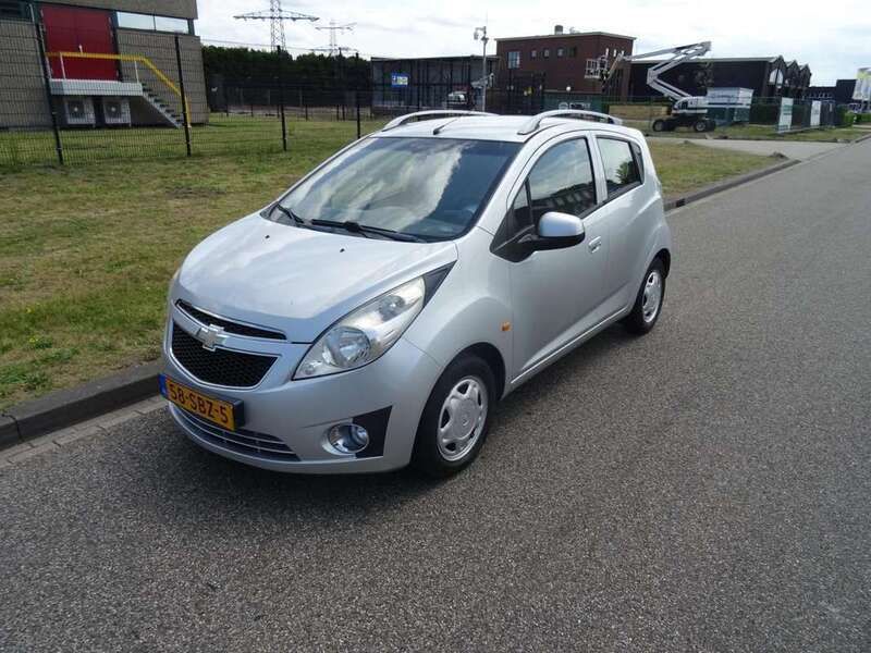Grijs Gebruikt 2011 Chevrolet Spark LS Hatchback | € 1.895 (Eerlijke prijs) - Afbeelding 1/4
