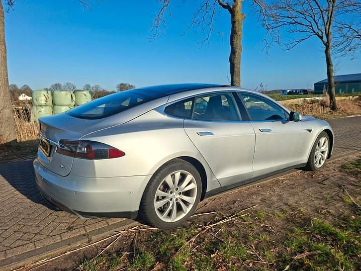Occasion Tesla Model S 2015 Hatchback