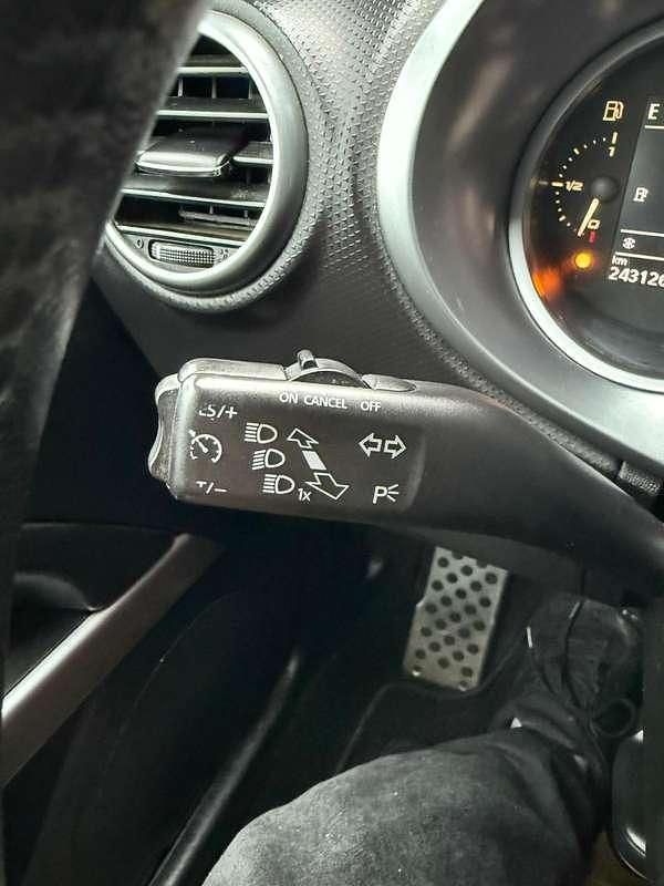 Occasion Seat Leon 105 PK (77 kW) 2011 Grijs MPV