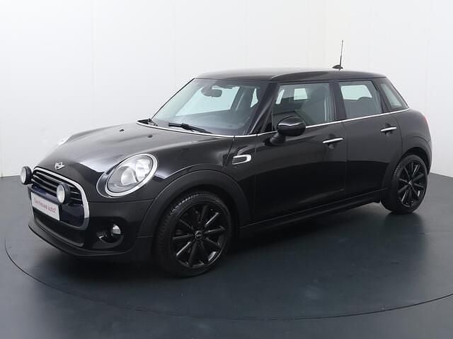 Zwart Gebruikt 2017 Mini Cooper Business Hatchback | € 14.840 (Goede deal) - Afbeelding 1/4