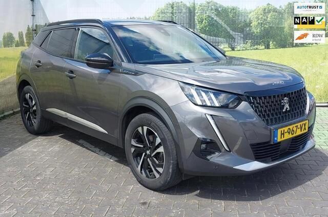 Grijs Gebruikt 2020 Peugeot 2008 GT-line SUV | € 15.444 (Eerlijke prijs) - Afbeelding 1/4