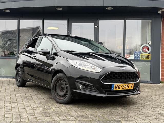 Occasion Ford Fiesta Style 97 PK (71 kW) 2017 Zwart (metallic) Hatchback
