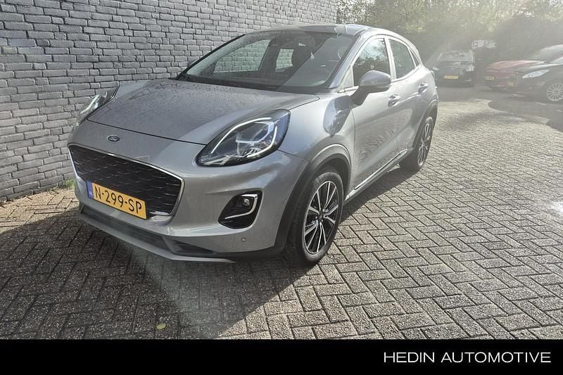 Grijs Gebruikt 2022 Ford Puma Gen-E Titanium X SUV | € 22.945 (Goede deal) - Afbeelding 1/2
