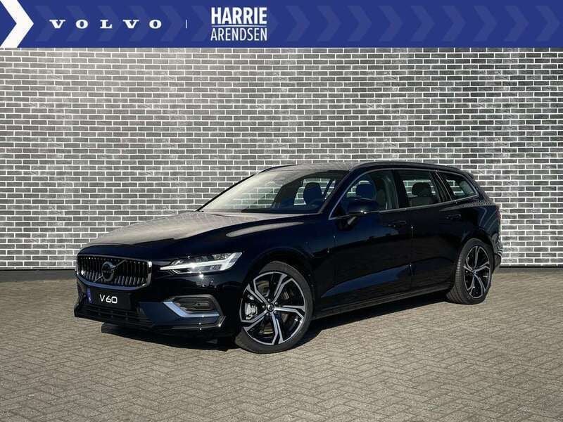 Zwart, metallic lak Nieuw 2024 Volvo V60 Ultra Stationwagen | € 66.899 (Duur) - Afbeelding 1/4