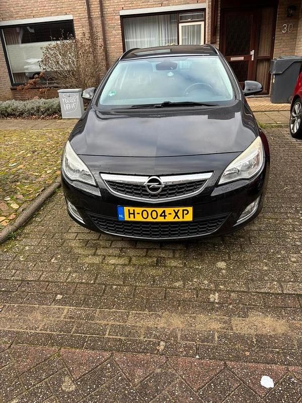 Occasion Opel Astra 119 PK (87 kW) 2011