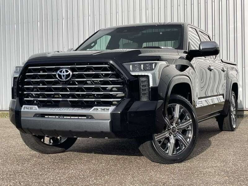 Zwart, metallic lak Nieuw 2024 Toyota Tundra Pickup | € 89.950 - Afbeelding 1/4