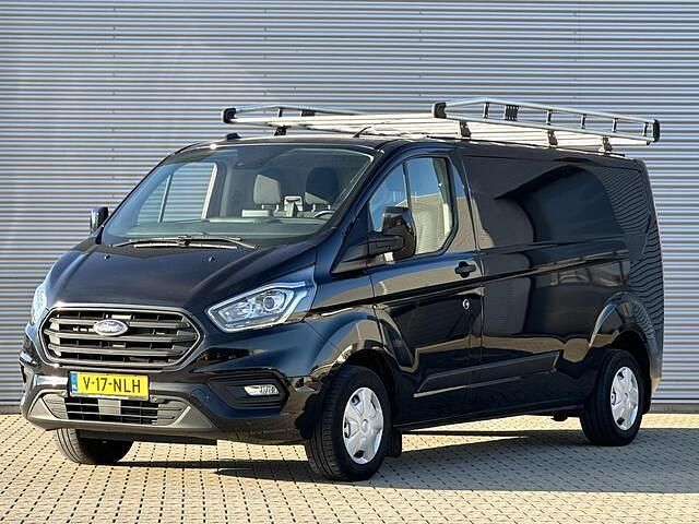 Zwart Gebruikt 2021 Ford Transit Custom Trend Van | € 17.450 (Eerlijke prijs) - Afbeelding 1/4