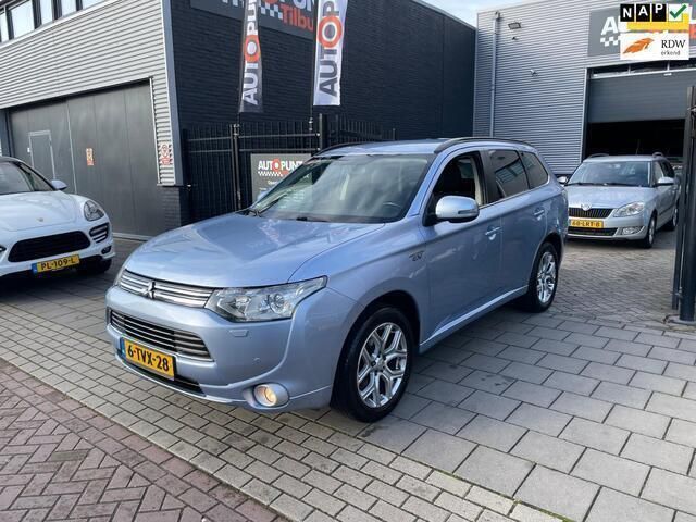 Occasion Mitsubishi Outlander Edition 121 PK (88 kW) 2014 Blauw SUV