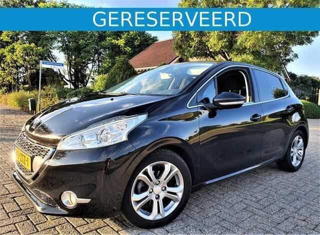 Zwart Gebruikt 2013 Peugeot 208 Hatchback | € 7.995 (Iets duurder) - Afbeelding 1/4
