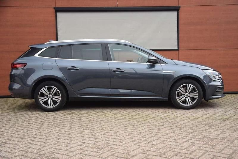 Occasion Renault Megane E-Tech Intens 160 PK (117 kW) 2022 Grijs Stationwagen
