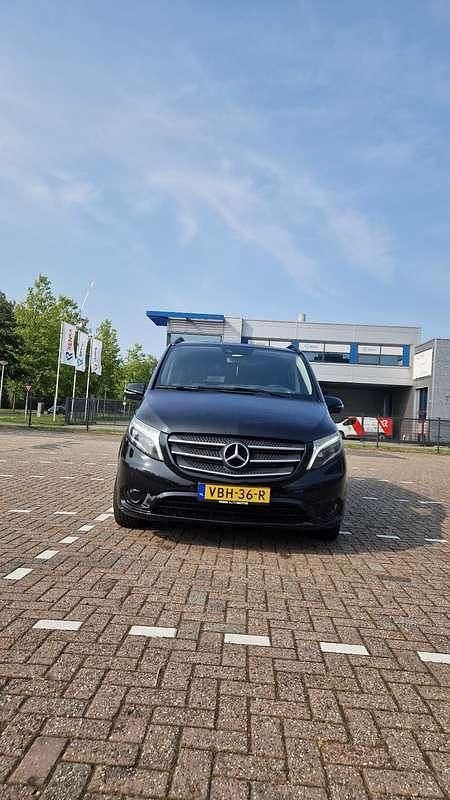 Zwart Gebruikt 2019 Mercedes Vito MPV | € 30.950 - Afbeelding 1/4
