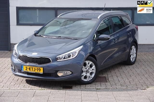Blauw Gebruikt 2013 Kia Ceed Sportswagon Stationwagen | € 5.750 (Goede deal) - Afbeelding 1/4
