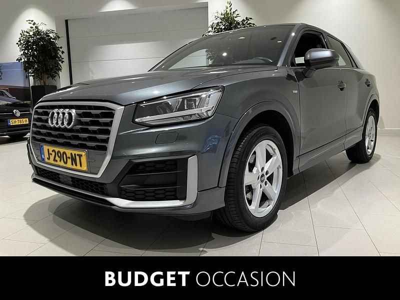 Grijs Occasion 2020 Audi Q2 S-Line SUV | € 21.700 (Goede deal) - Afbeelding 1/4