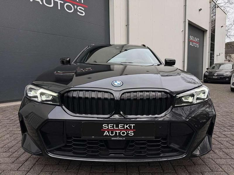 Occasion BMW 320e M Sport 204 PK (150 kW) 2022 Zwart Stationwagen