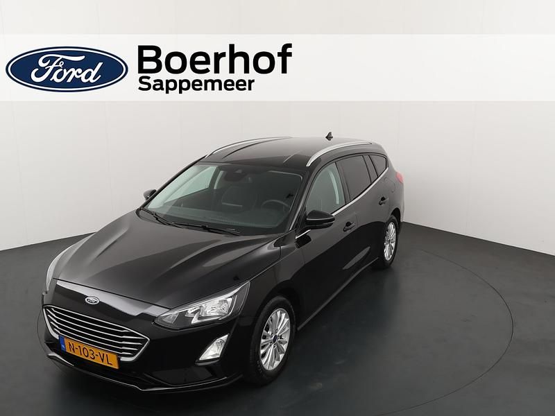 Zwart Gebruikt 2022 Ford Focus Titanium X Stationwagen | € 20.435 (Eerlijke prijs) - Afbeelding 1/4