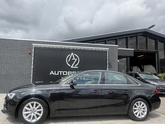 Zwart Gebruikt 2012 Audi A4 Business Sedan | € 7.950 (Goede deal) - Afbeelding 1/4