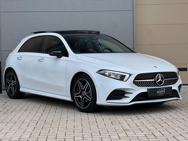 Occasion Mercedes A180 AMG 136 PK (100 kW) 2022 Wit, metallic lak Hatchback
