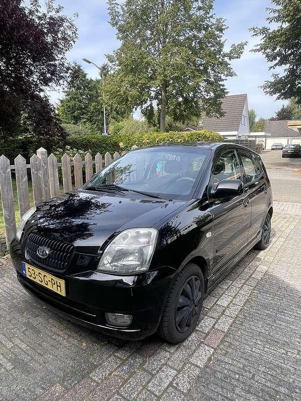 Zwart Gebruikt 2006 Kia Picanto Hatchback | € 2.000 (Eerlijke prijs) - Afbeelding 1/4