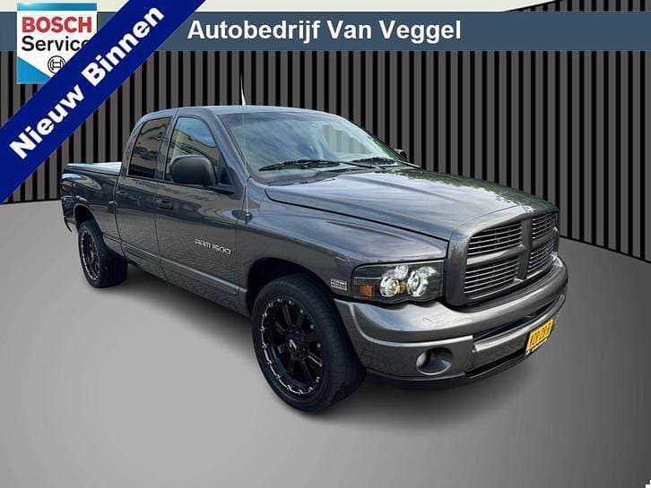 Gebruikt 2004 Dodge Magnum Stationwagen | € 12.250 - Afbeelding 1/1