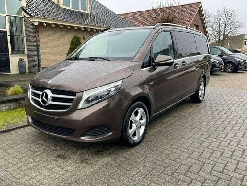 Occasion 2016 Mercedes V250 Avantgarde MPV | € 15.900 - Afbeelding 1/4