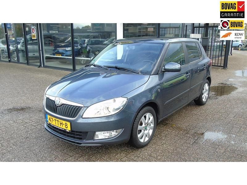Grijs Occasion 2012 Skoda Fabia Ambition Hatchback | € 4.495 (Eerlijke prijs) - Afbeelding 1/4