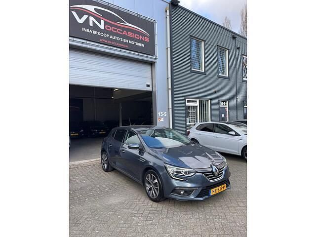 Grijs Gebruikt 2017 Renault Mégane IV Bose Edition Hatchback | € 8.950 (Eerlijke prijs) - Afbeelding 1/4
