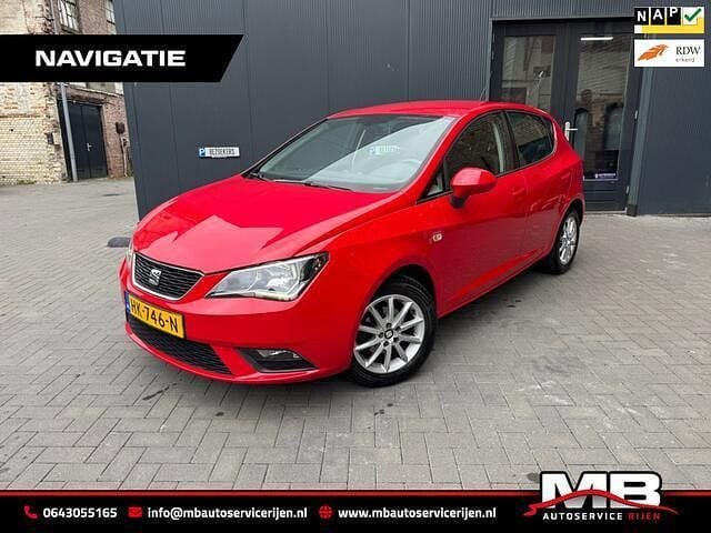 Rood Gebruikt 2015 Seat Ibiza CONNECT Hatchback | € 7.950 (Eerlijke prijs) - Afbeelding 1/4