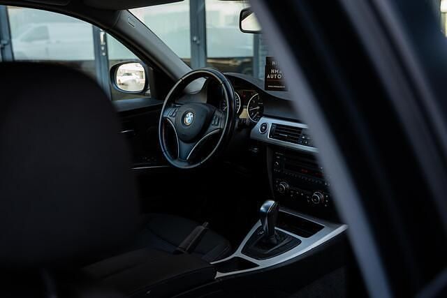 Occasion BMW 318 143 PK (105 kW) 2009 Zwart Stationwagen