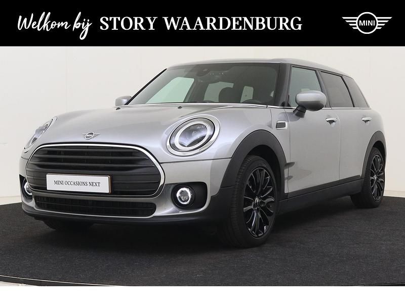 Grijs Gebruikt 2024 Mini Cooper Clubman Classic Stationwagen | € 31.495 (Eerlijke prijs) - Afbeelding 1/4