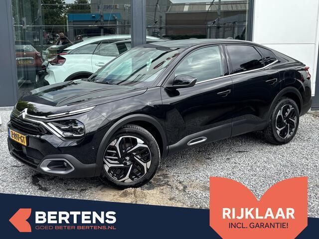 Zwart Gebruikt 2023 Citroën C4 PureTech Sedan | € 23.895 (Eerlijke prijs) - Afbeelding 1/4