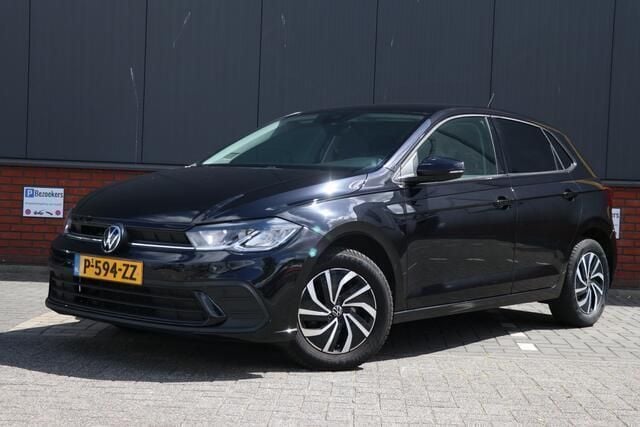 Zwart Gebruikt 2022 VW Polo IQ Drive Hatchback | € 18.850 (Goede deal) - Afbeelding 1/4