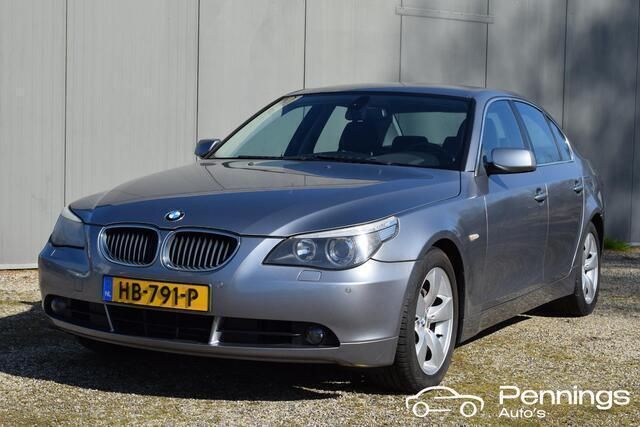 Grijs, metallic lak Gebruikt 2007 BMW 530 Executive Sedan | € 7.450 (Goede deal) - Afbeelding 1/4
