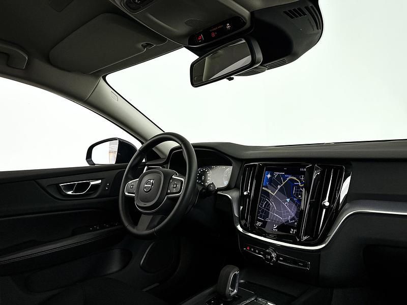Occasion Volvo V60 Momentum 177 PK (130 kW) 2020 Blauw Stationwagen