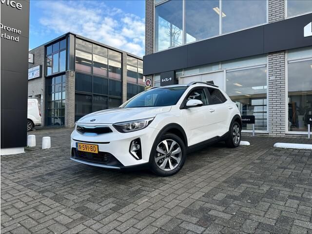Wit Gebruikt 2021 Kia Stonic SUV | € 19.895 (Eerlijke prijs) - Afbeelding 1/4