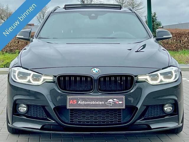 Zwart Gebruikt 2016 BMW 320 M Performance Stationwagen | € 16.950 - Afbeelding 1/4