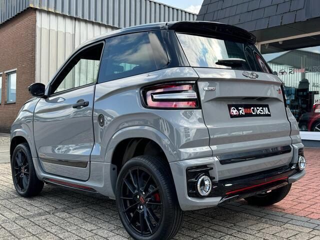 Occasion Ligier JS60 2024 Grijs Hatchback