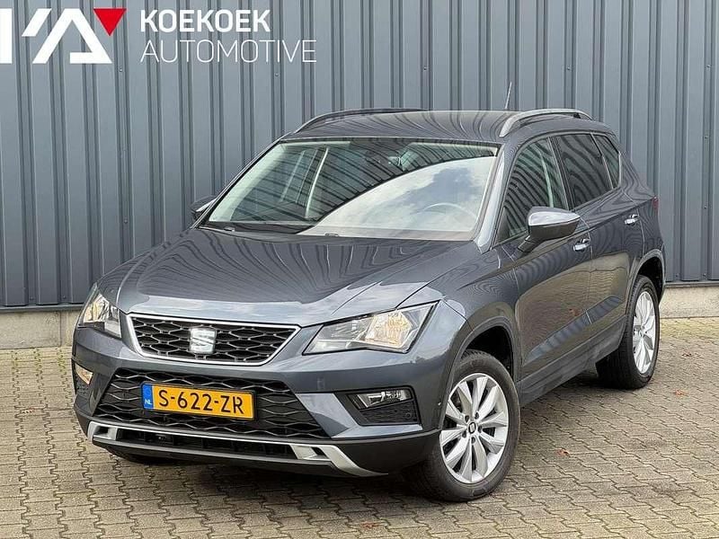 Grijs Gebruikt 2017 Seat Ateca Style SUV | € 16.949 (Eerlijke prijs) - Afbeelding 1/4