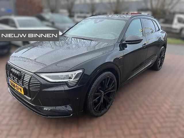 Zwart Occasion 2020 Audi e-tron S-Line SUV | € 29.940 (Eerlijke prijs) - Afbeelding 1/4