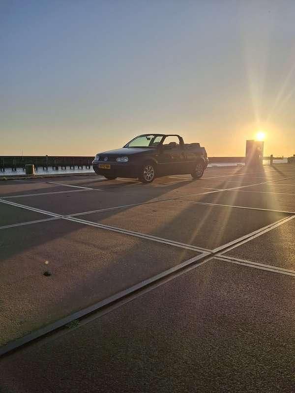Blauw Gebruikt 2000 VW Golf Cabriolet Highline Cabriolet | € 3.500 (Iets duurder) - Afbeelding 1/4