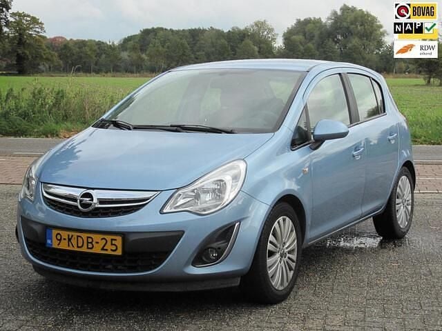 Blauw Gebruikt 2013 Opel Corsa Design Edition Hatchback | € 6.950 (Eerlijke prijs) - Afbeelding 1/4