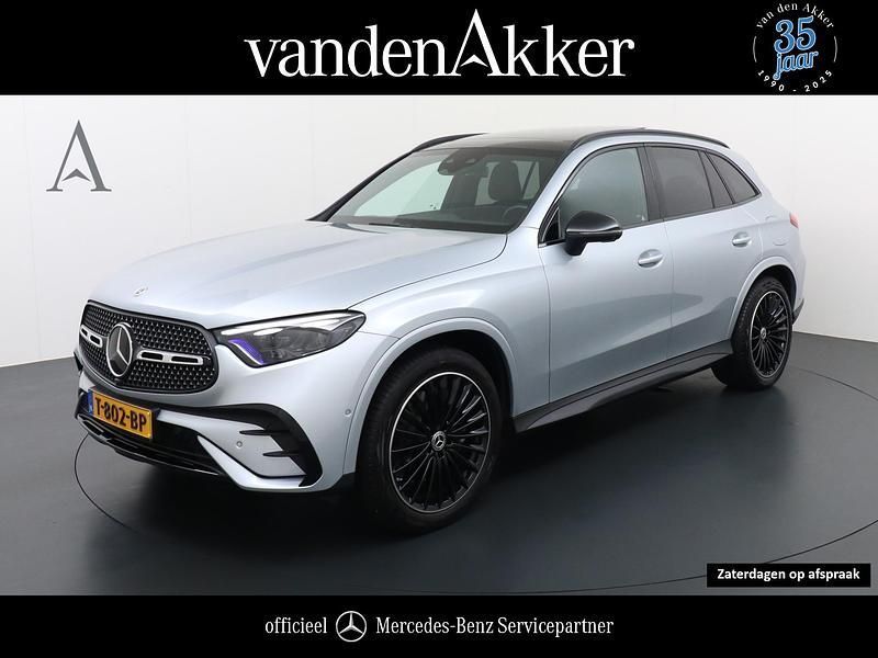 Grijs Gebruikt 2023 Mercedes GLC300e Premium SUV | € 66.950 (Iets duurder) - Afbeelding 1/4