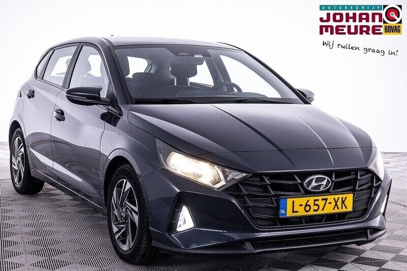 Grijs Gebruikt 2021 Hyundai i20 Comfort Hatchback | € 16.890 (Iets duurder) - Afbeelding 1/4