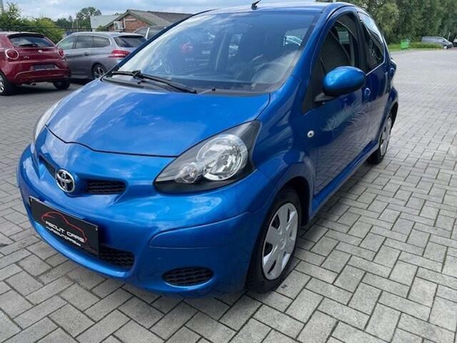 Occasion Toyota Aygo Active 68 PK (50 kW) 2012 Blauw Hatchback