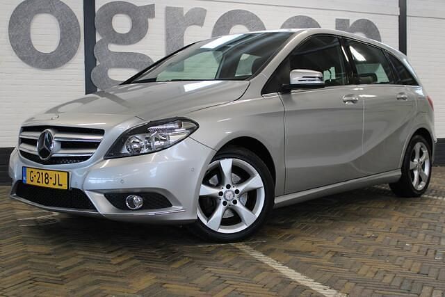 Occasion Mercedes B180 Prestige 123 PK (90 kW) 2014 Grijs (metallic) MPV