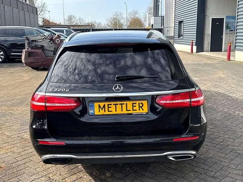 Occasion Mercedes E220 Prestige 195 PK (143 kW) 2018 Zwart Stationwagen