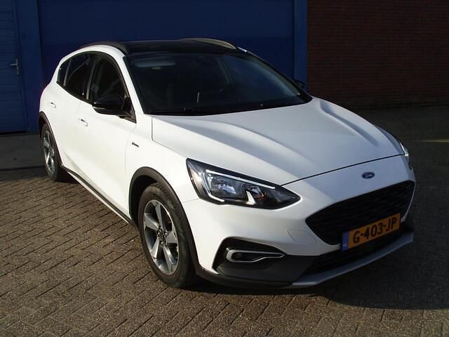 Wit Gebruikt 2019 Ford Focus Business Edition Hatchback | € 15.500 (Goede deal) - Afbeelding 1/4