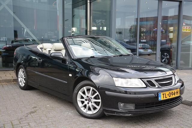 Occasion Saab 9-3 Cabriolet Vector 150 PK (110 kW) 2005 Zwart Cabriolet