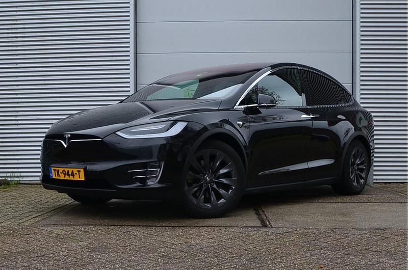 Zwart Occasion 2018 Tesla Model X SUV | € 39.999 - Afbeelding 1/4