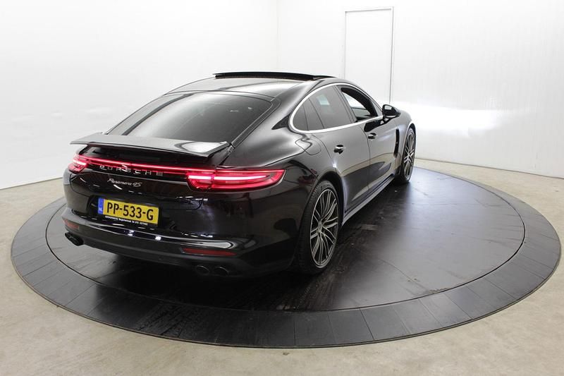 Occasion Porsche Panamera Sport 2017 Zwart Hatchback