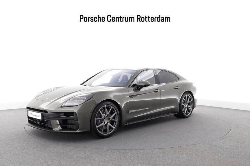 Aventurin groen metallic Gebruikt 2024 Porsche Panamera 4 Sedan | € 162.900 - Afbeelding 1/4